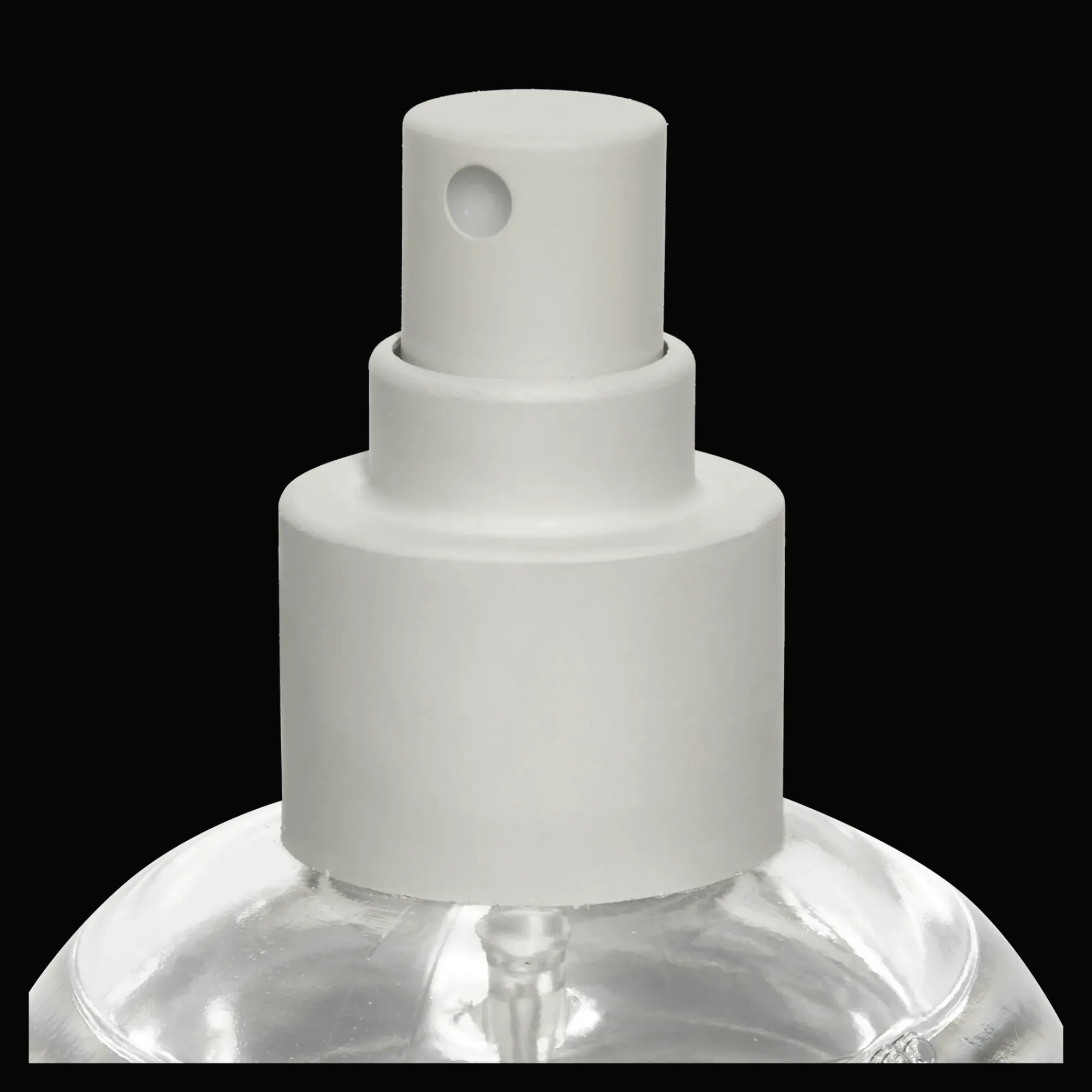 Bouclair Amber Musk Room Spray - Aroma Lab* Candles & Candle Stick Holders