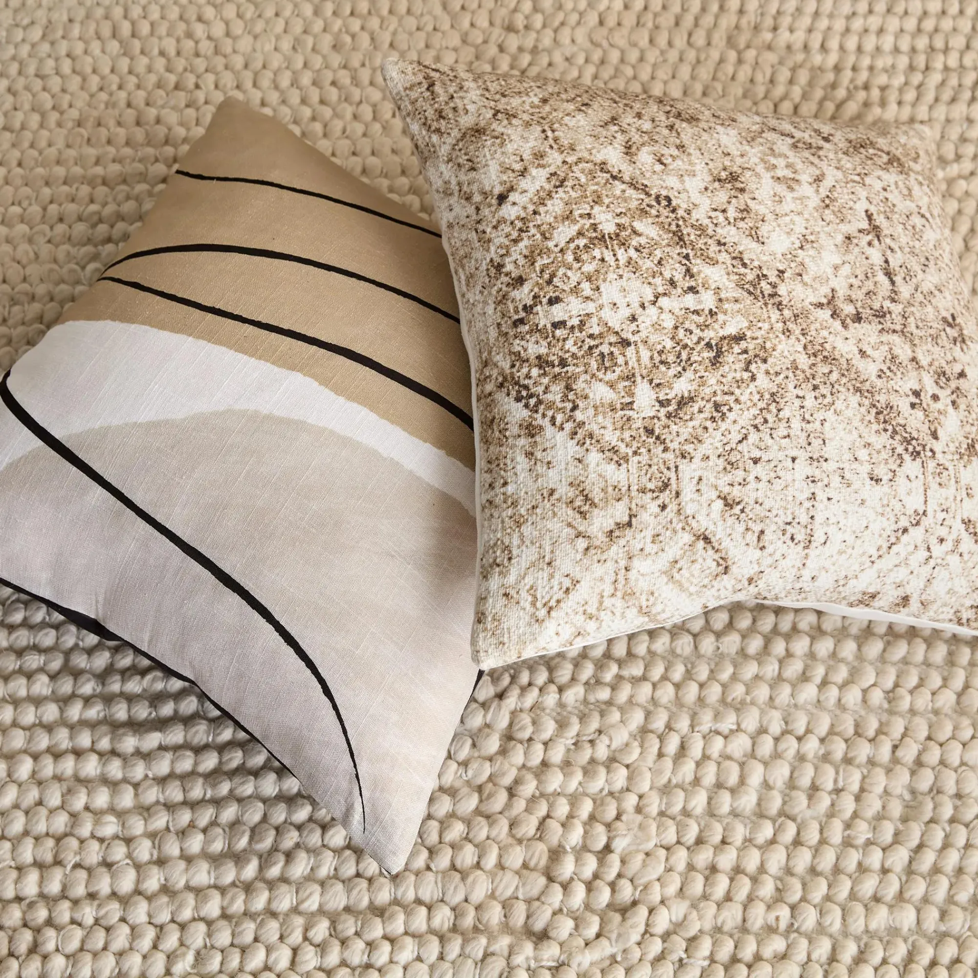 Bouclair Beni Decorative Pillow* Decorative Throw Pillows