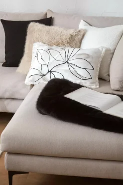 Bouclair Black Logan Faux Fur Throw* Decorative Throws & Blankets