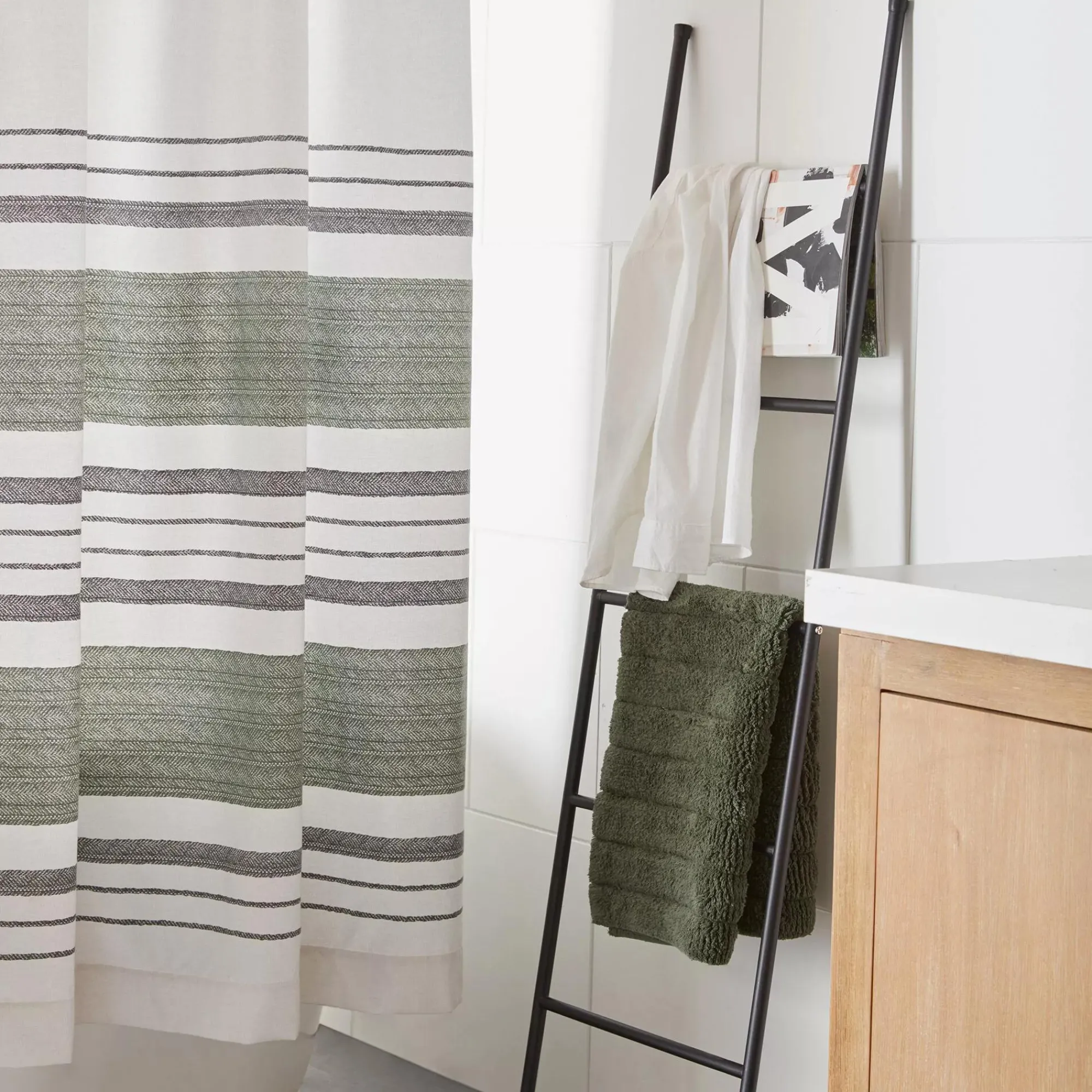 Bouclair Black Metal Ladder Towel Holder* Bathroom Furniture