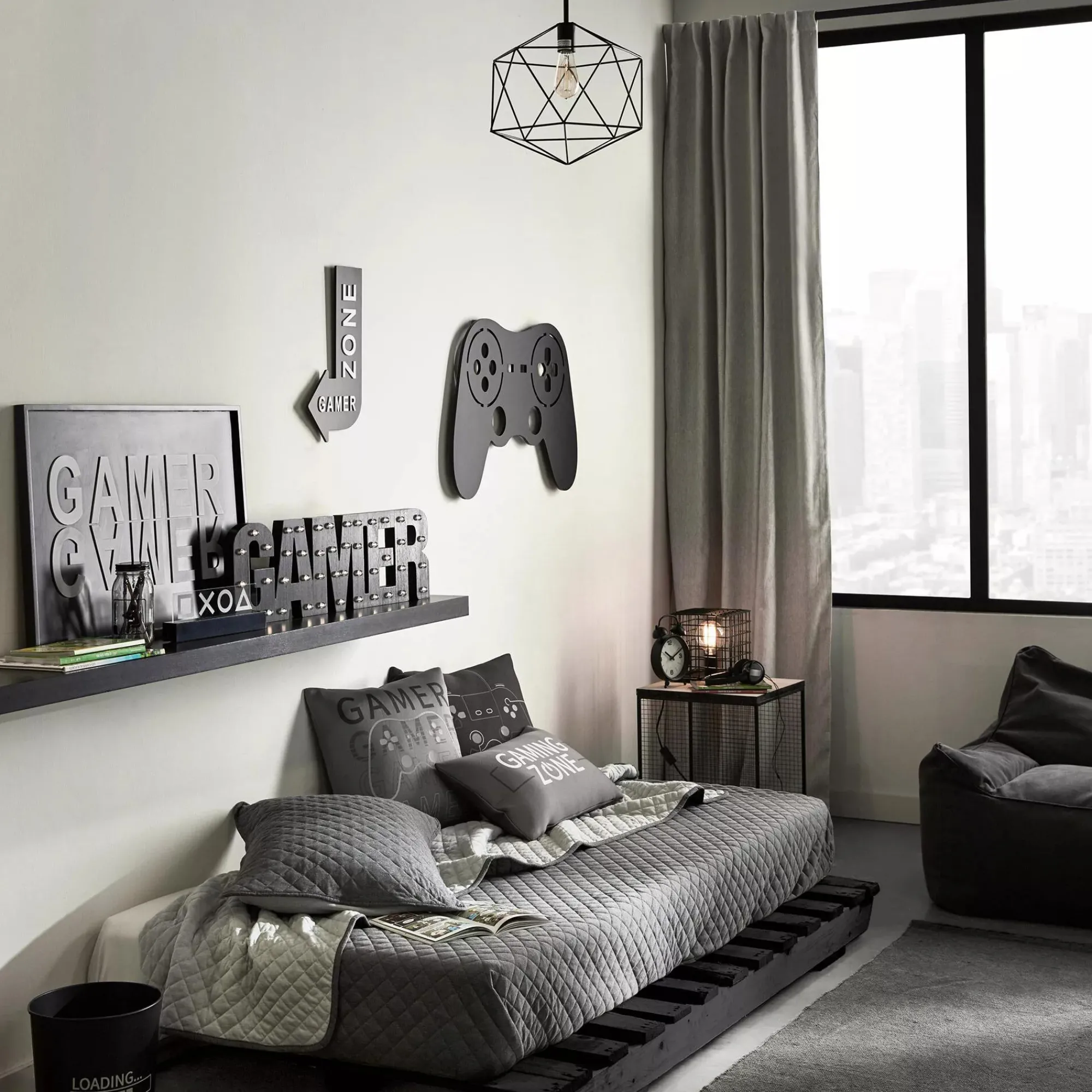 Bouclair LED Decorative Word Gamer* Junior Decorative Accessories