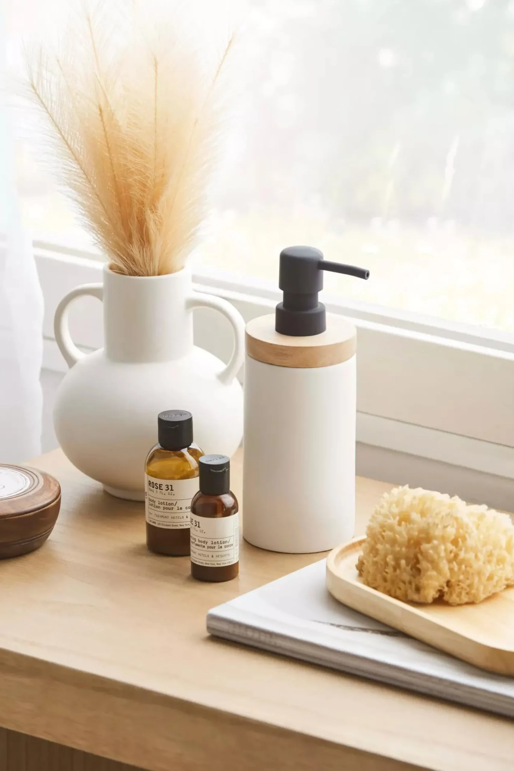 Bouclair Pampas Bouquet in Vase* Artificial Plants