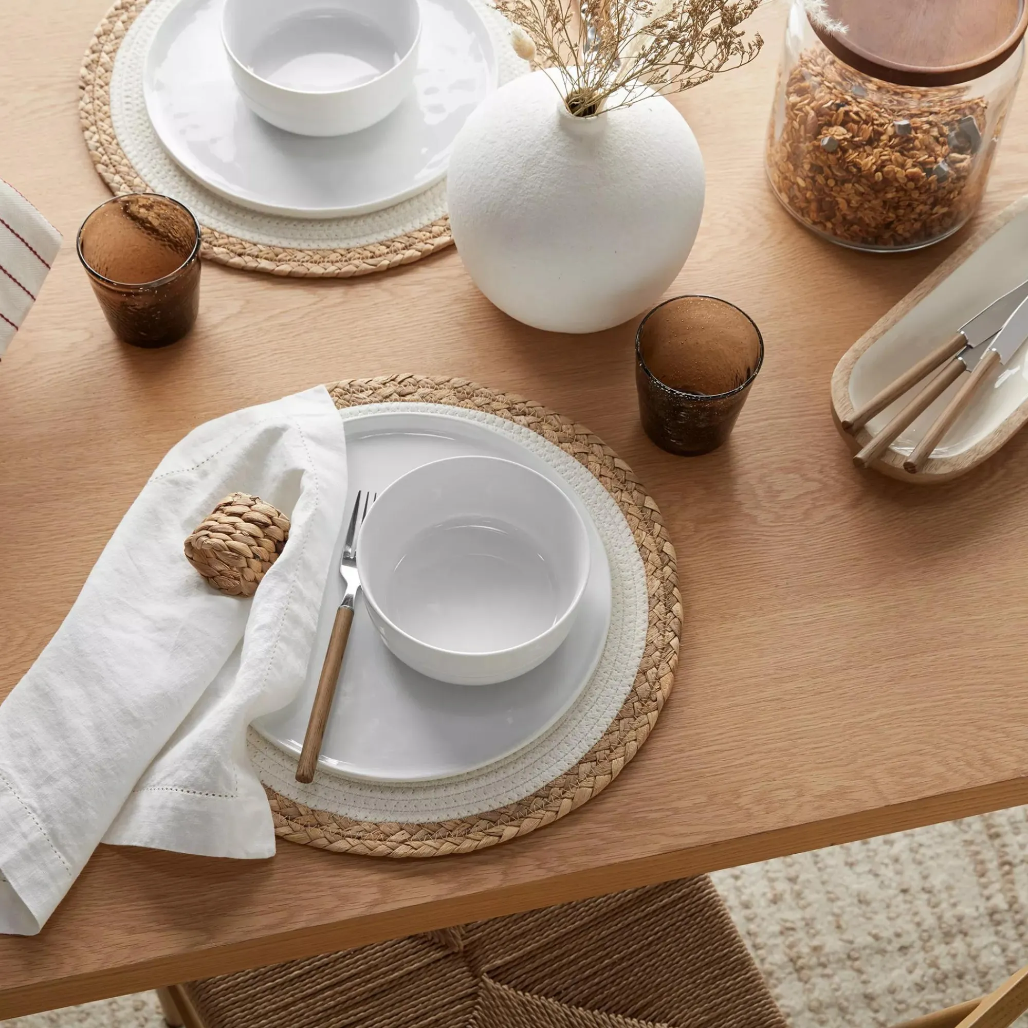 Bouclair Round Straw Placemat* Dinnerware|Tablecloths & Placemats