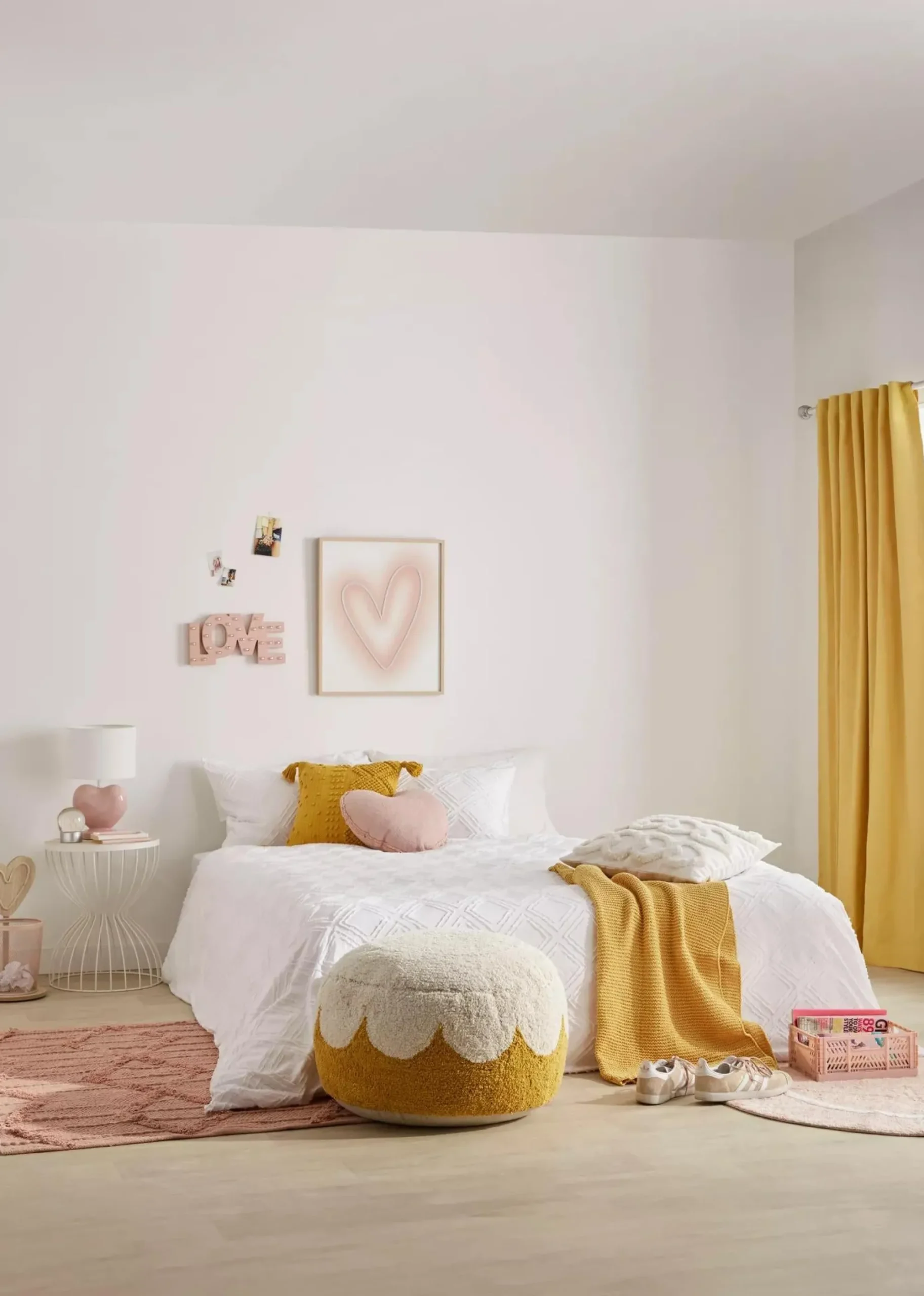 Bouclair Sekka Heart-Shaped Decorative Pillow* Junior Throw Pillows