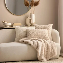 Bouclair White Sheep Faux Fur Throw* Decorative Throws & Blankets