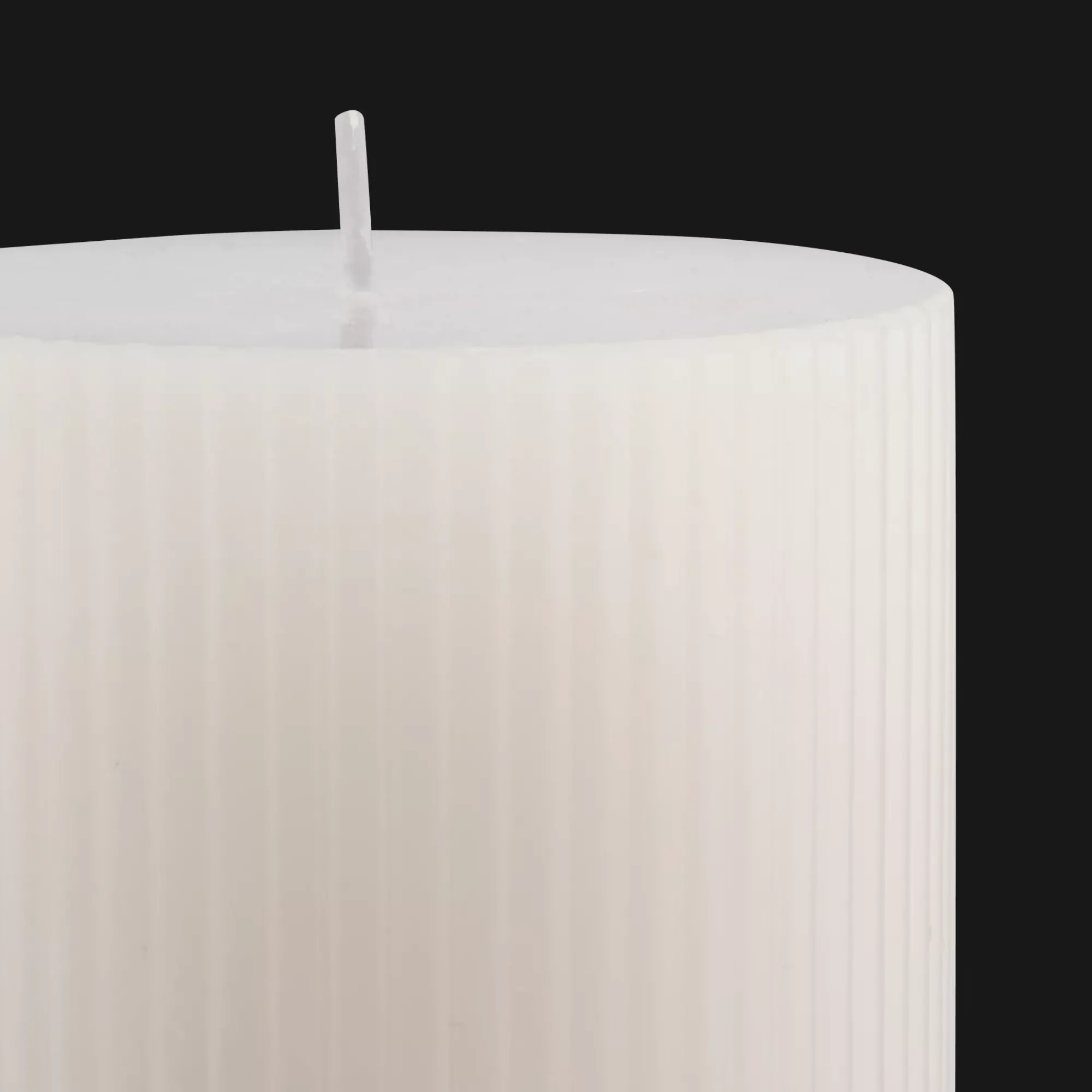 Bouclair White Short Ribbed Candle* Candles & Candle Stick Holders