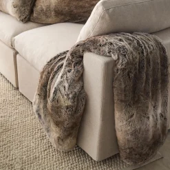 Bouclair Wolf Faux Fur Throw* Decorative Throws & Blankets